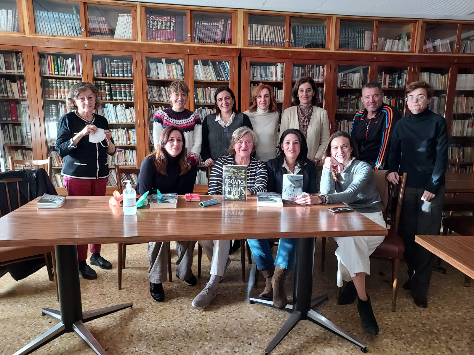 MARTES LITERARIOS O EL PLACER DE CHARLAR SOBRE LITERATURA