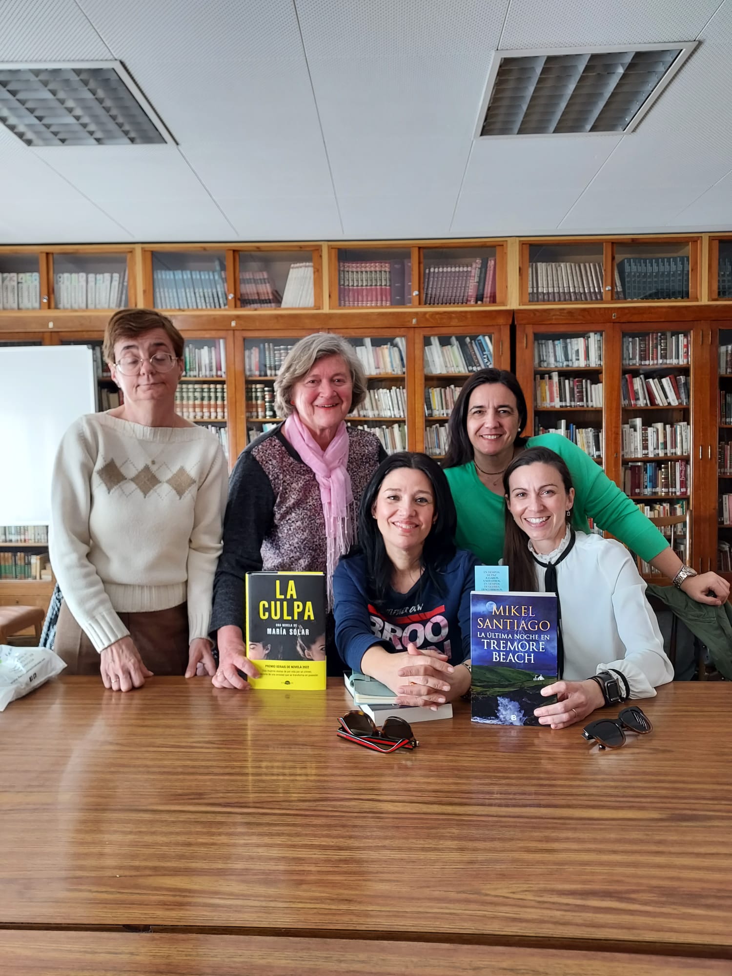 MARTES LITERARIOS: TEMPUS IRREMEDIABILE FUGIT.